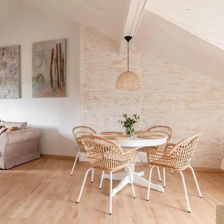 Apart-center Motola Daire