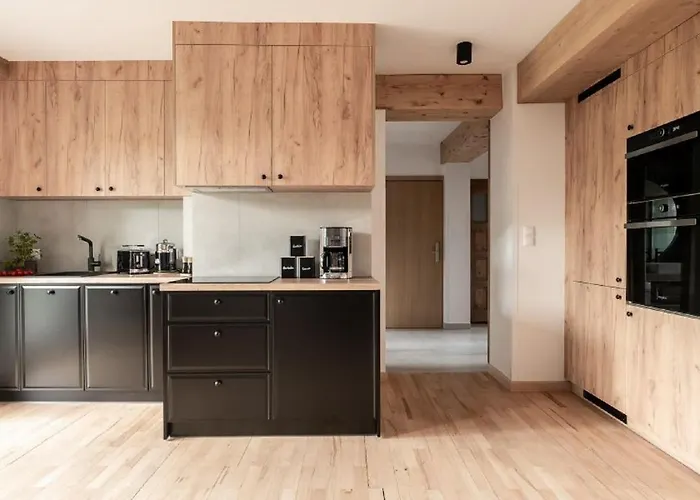 아파트 Apart-center Motola 자코파네