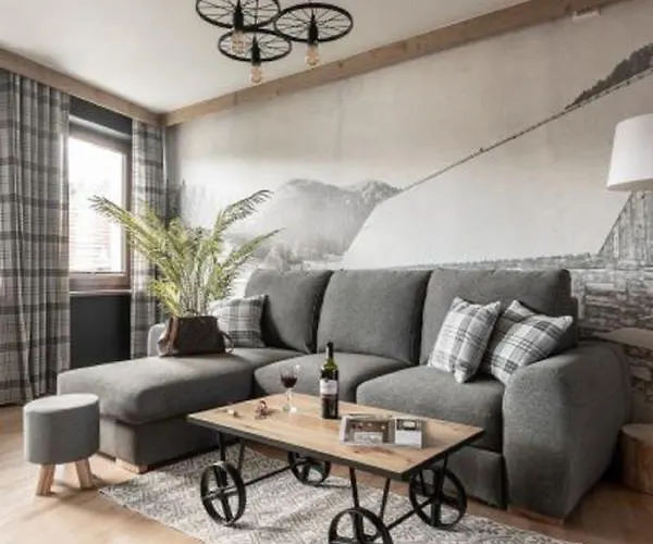 Apart-center Motola * 자코파네