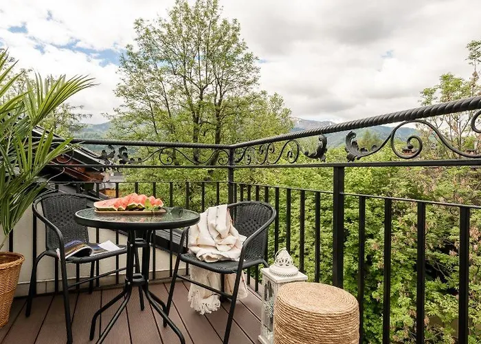 아파트 Apart-center Motola *