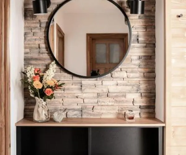 아파트 Apart-center Motola 자코파네