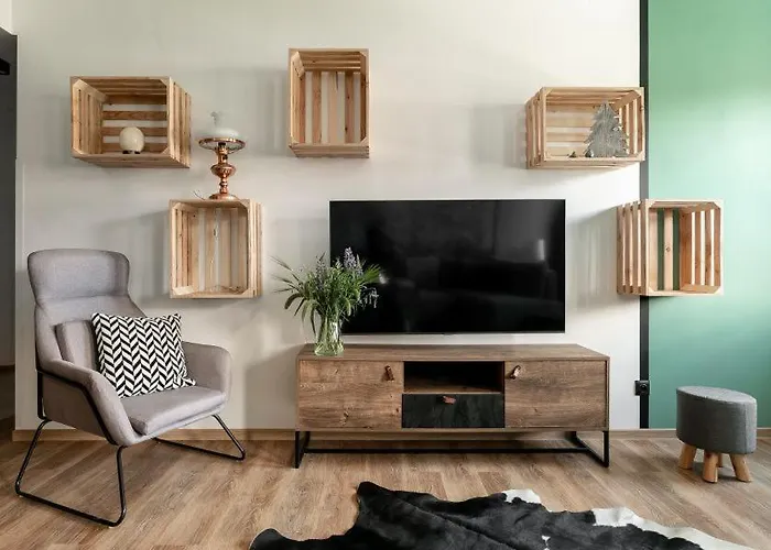 아파트 Apart-center Motola 자코파네